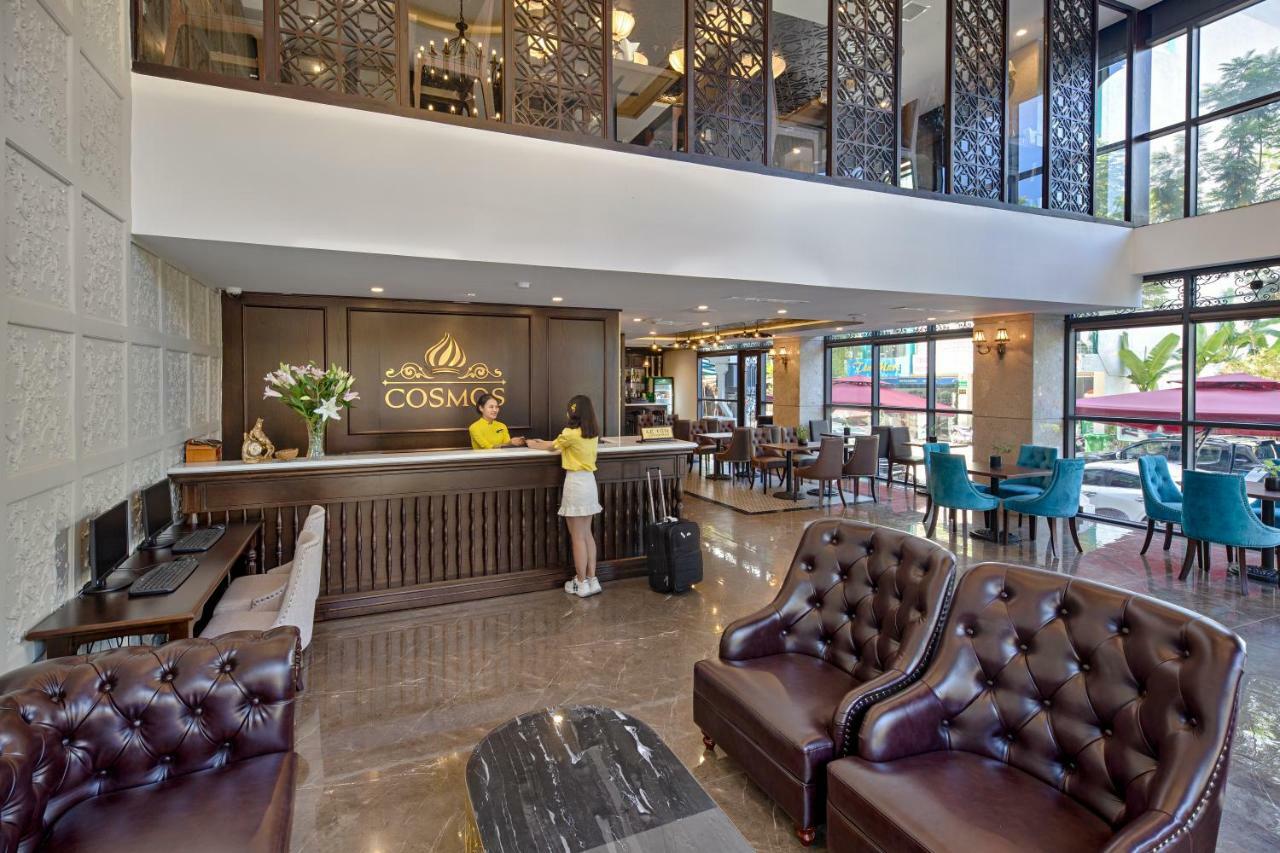 Hotel Cosmos 4*